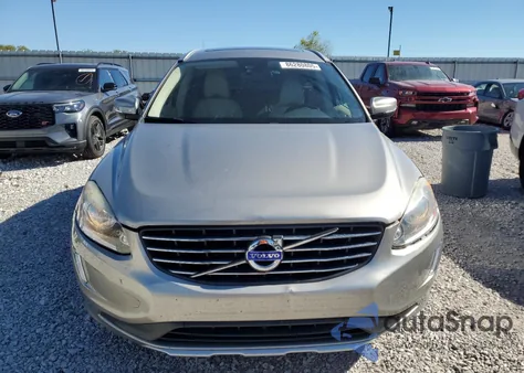 2014 Volvo Xc60 T6 z USA, uszkodzony, nr VIN YV4902DZ8E2529099